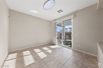 Building Photo - 10477 Sugarhouse Park Ave