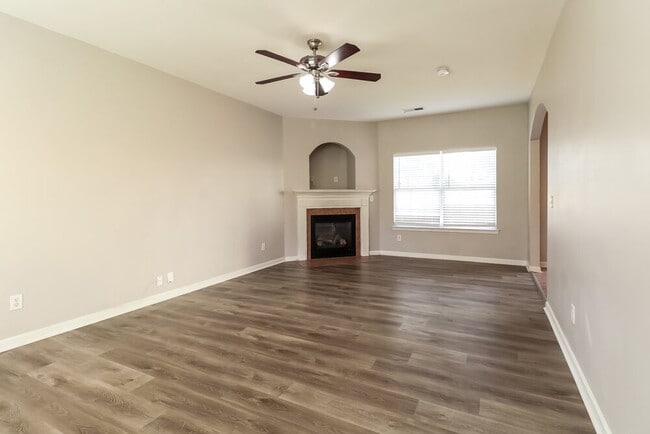 Building Photo - 3012 Clover Rd NW