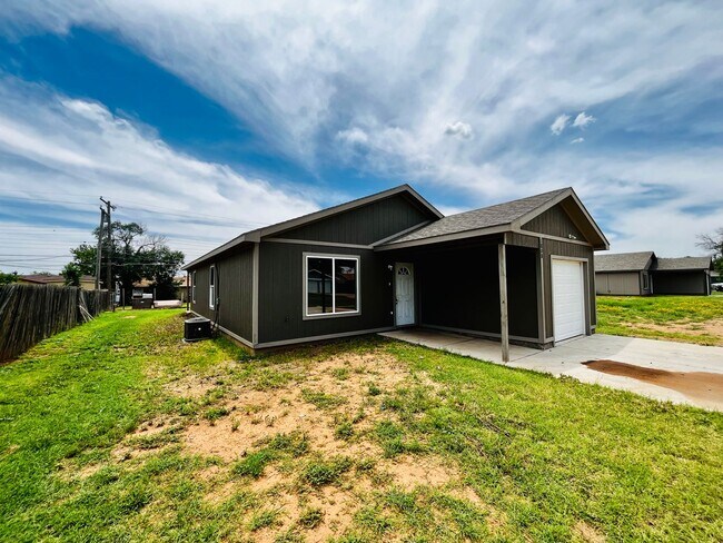 Foto del edificio - Charming 3 Bedroom Home