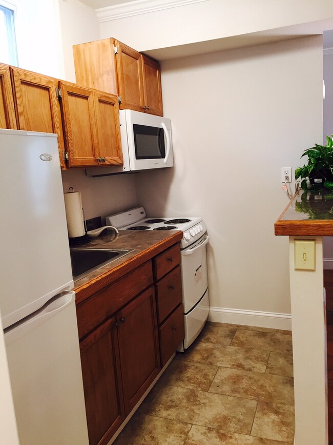 Kitchen view. - 12 Stockton Avenue, Unit C