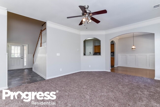 Building Photo - 6522 Silk Tree Pointe