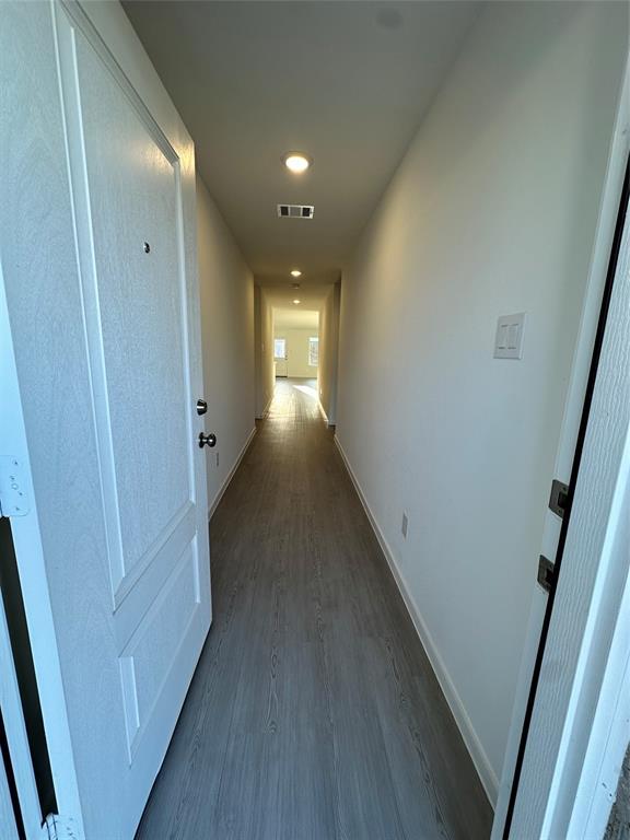Foto del edificio - 448 Shoreview Dr
