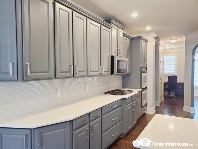 Foto del edificio - 4401 Wilkerson Manor Dr