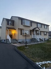 Building Photo - 250 Oakland Ave