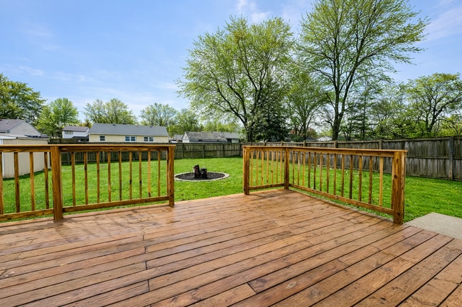 Building Photo - 7100 Nathan Hale Way