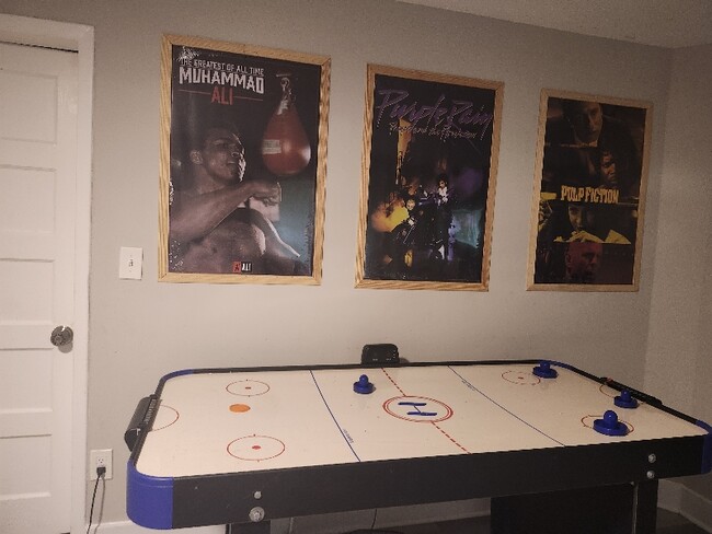 Building Photo - 800 Training Day Dr