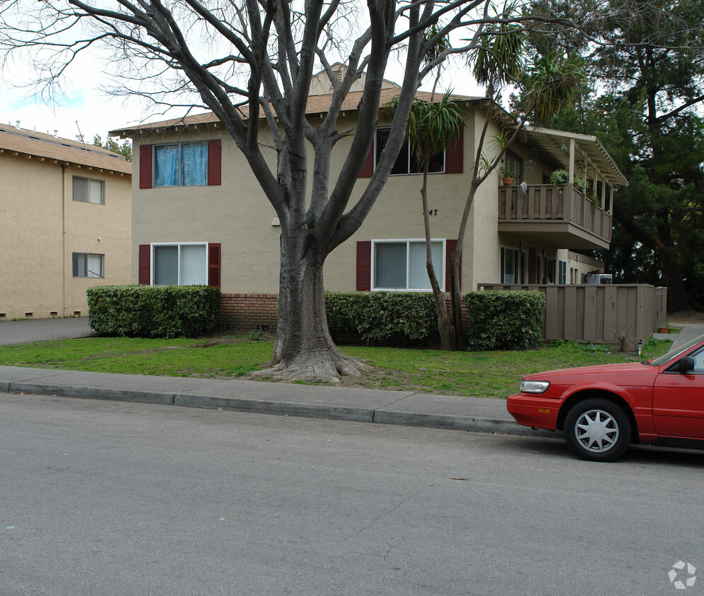 Foto del edificio - 1147 Ayala Dr