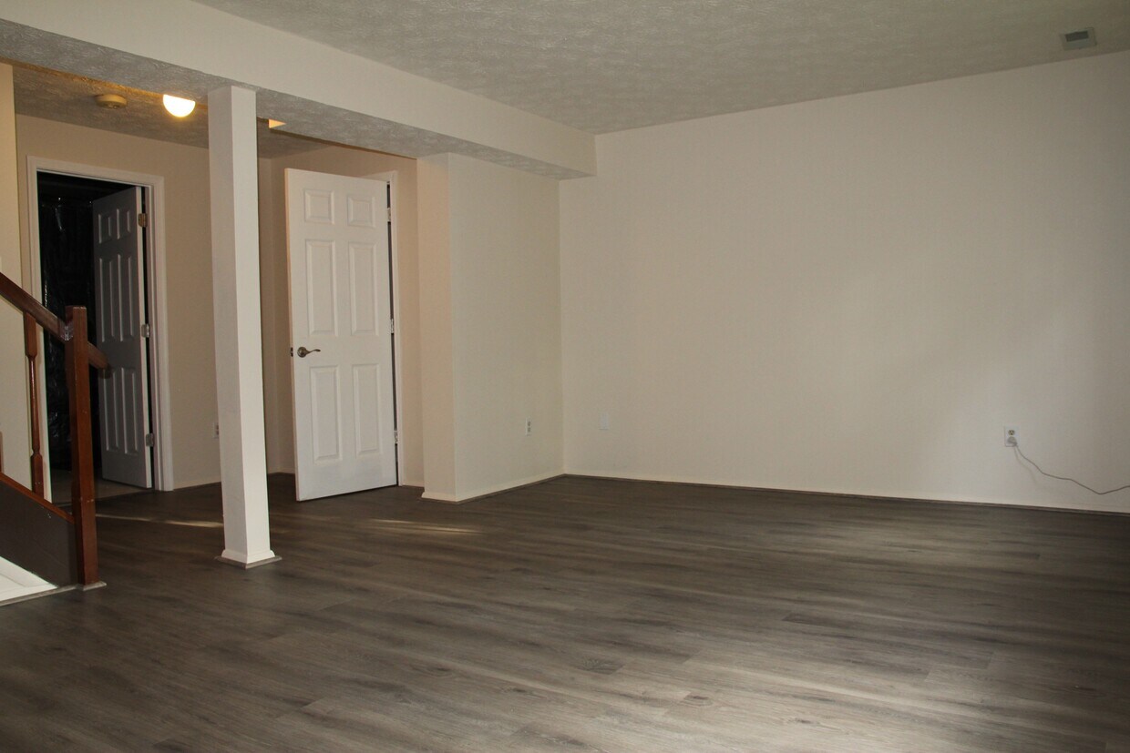 1680 Sierra Woods Ct, Reston, VA 20194 Townhouse for Rent in Reston