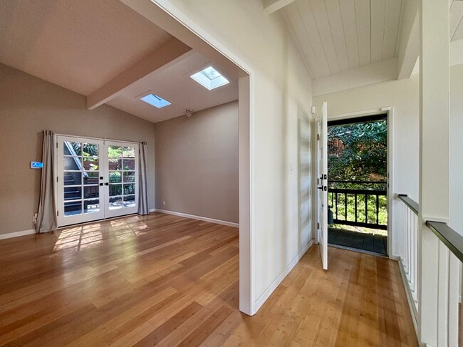 Foto del edificio - 6207 Westover Dr