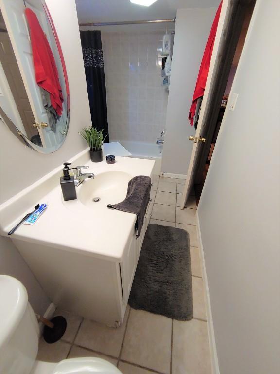 Building Photo - 2 bedroom in CHICAGO IL 60660