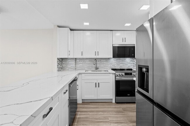 Foto del edificio - 16740 NE 9th Ave
