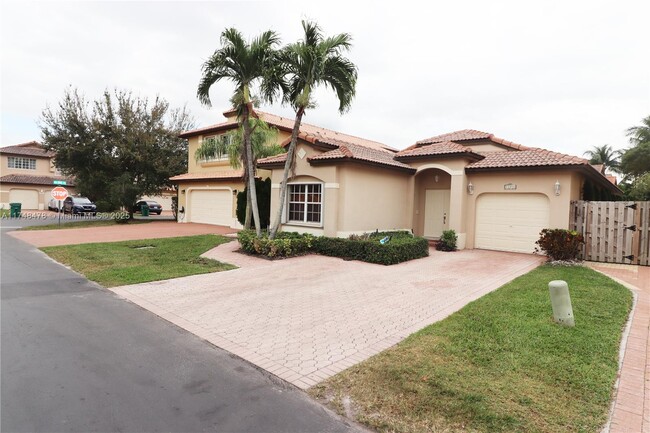 Foto del edificio - 11214 NW 53rd Ln