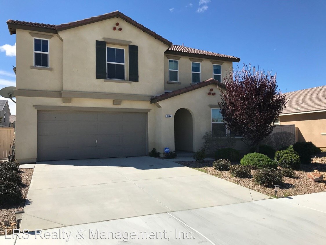 Building Photo - 4 br, 2.5 bath House - 3544 Emerald Lane