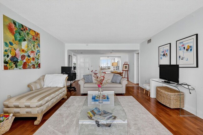 Foto del edificio - 2780 S Ocean Blvd