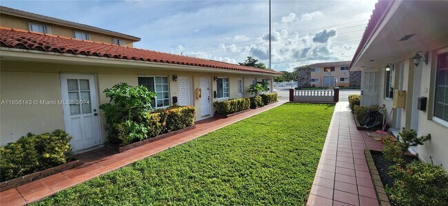 Foto del edificio - 334 NW 57th Ave