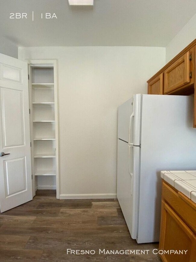 Foto del edificio - 6020 N Gentry Ave