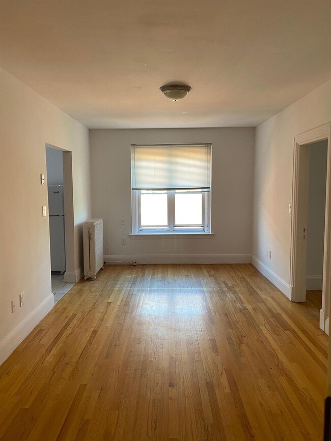 Building Photo - 401 Broadway