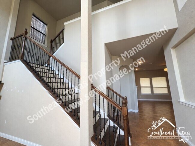 Foto del edificio - 7760 Summer Wind Dr