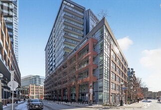 Building Photo - 15 Bruyeres Mews