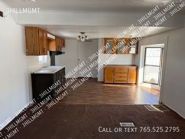 Building Photo - 12 Willis Ln