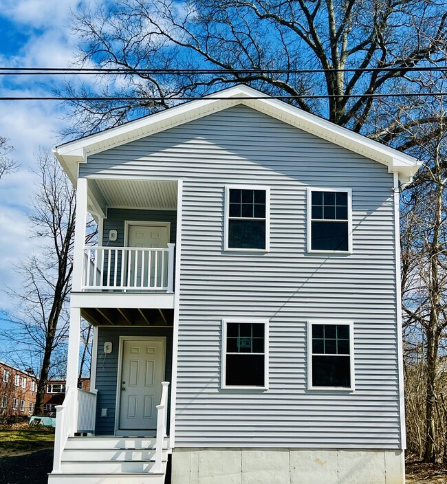 Building Photo - 13 Walker St