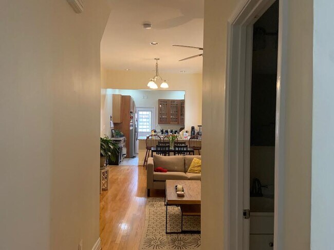 Foto del edificio - 3519 10th St NW