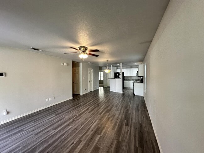 Foto del edificio - 1310 Sabine St