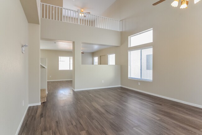 Building Photo - 4351 Sunrise Shores Ave