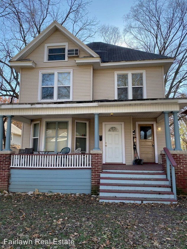 Foto principal - 503 W Green St