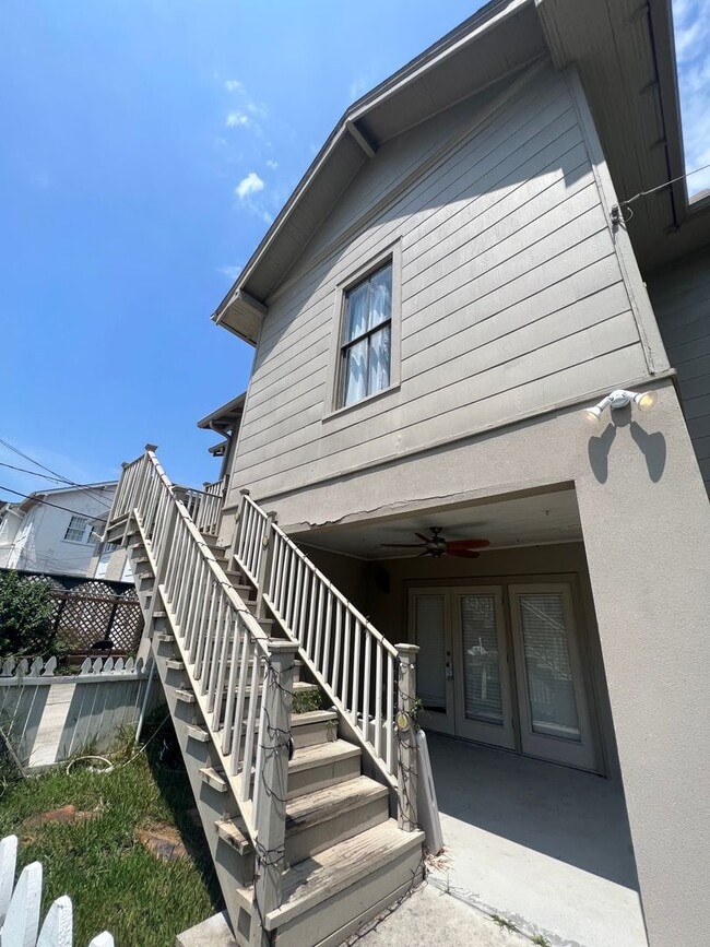 Building Photo - 538 Lowerline St Building Photo - 538 Lowerline St