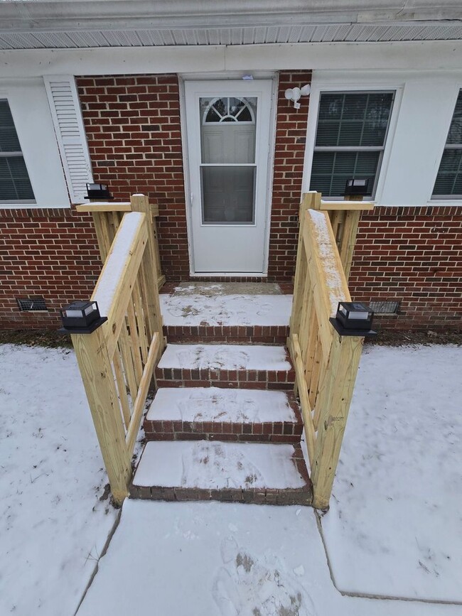 Building Photo - Sussex County - 3 bedroom house