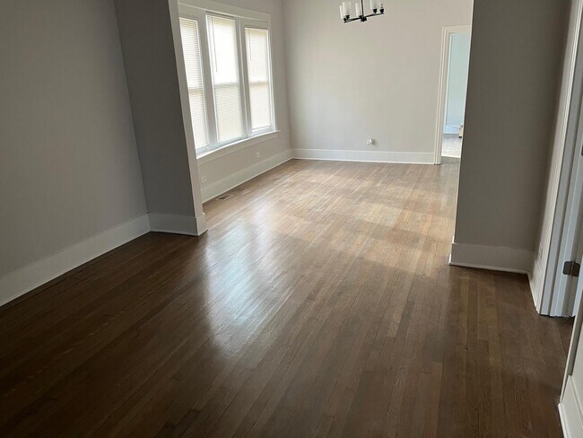 Foto del edificio - 11578 S Perry Ave