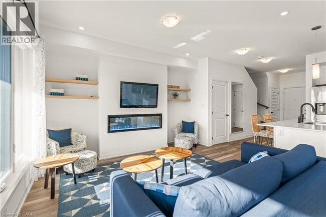 Building Photo - 253 Crescent Bay Ln