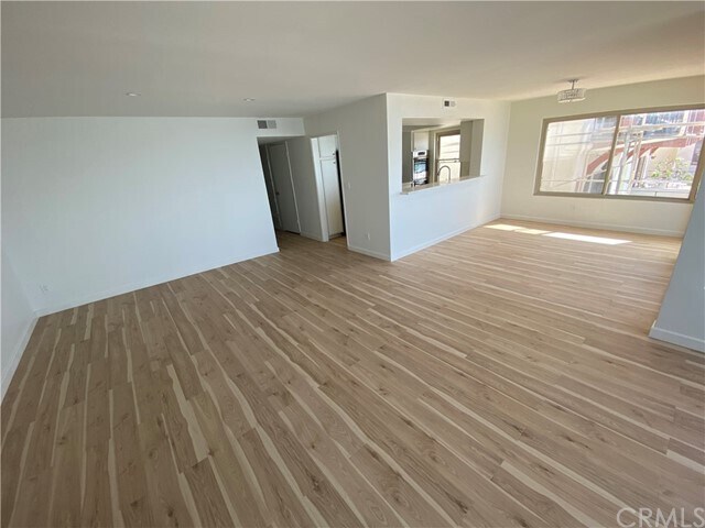 Building Photo - 259 Avenida Lobeiro