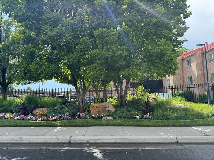 Foto principal - Spacious & Stylish 1-Bedroom Condo in the ...