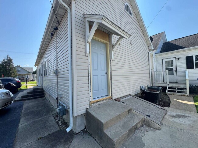 Foto del edificio - 1 Bedroom • 1 Bathroom Duplex
