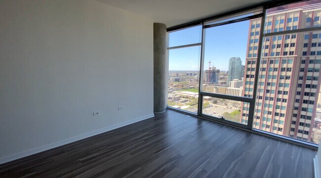 Foto del edificio - 170 W Chicago Ave