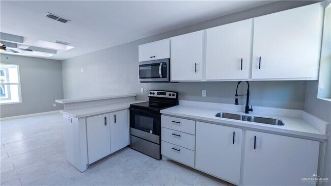 Foto del edificio - 15 Ridge Rd