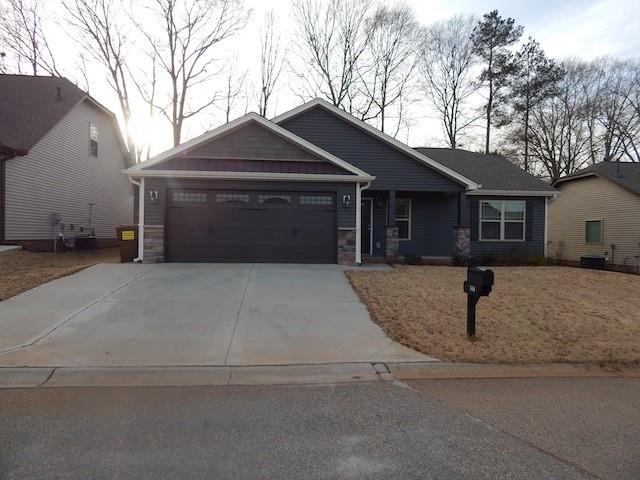 Building Photo - 344 S Stonegate Dr