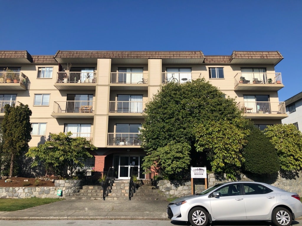 Primary Photo - Two Bedroom Rental in Lower Lonsdale