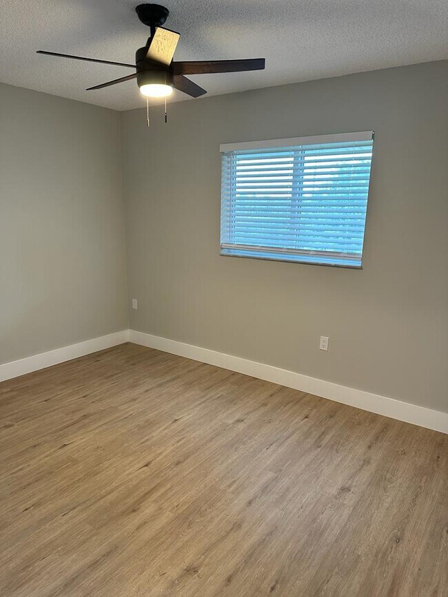 443 Sunrise Blvd, Homestead, FL 33033 Townhome Rentals in Homestead