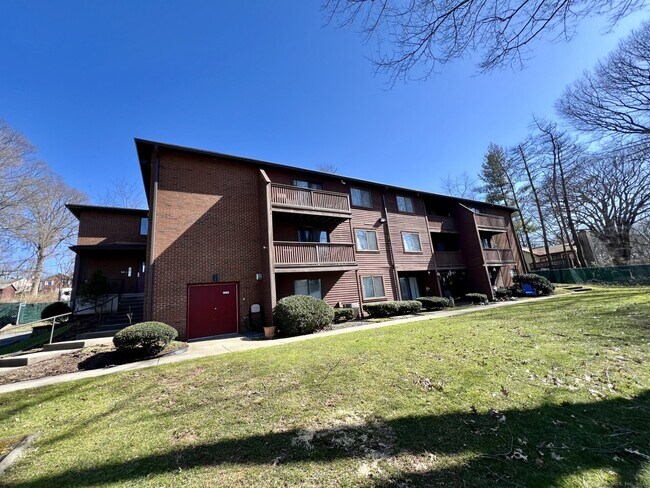 Building Photo - 27 Harrison St