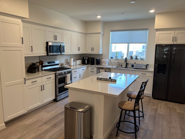 Building Photo - 7121 Ryder Ln