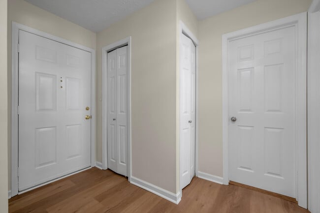 Building Photo - 1167 Turkey Foot Rd