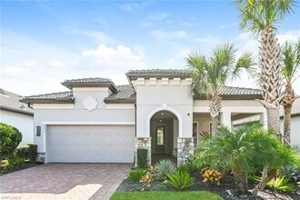 Building Photo - 9819 Everglades Dr
