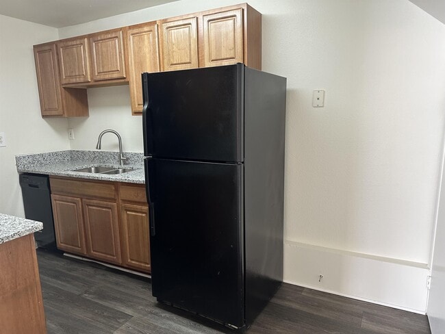 Building Photo - 3518 E Richmond Rd