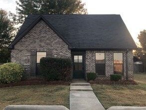 Building Photo - 1684 Gun Club Rd N
