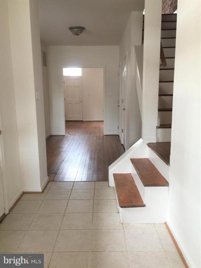 Foto del edificio - 444 W South St