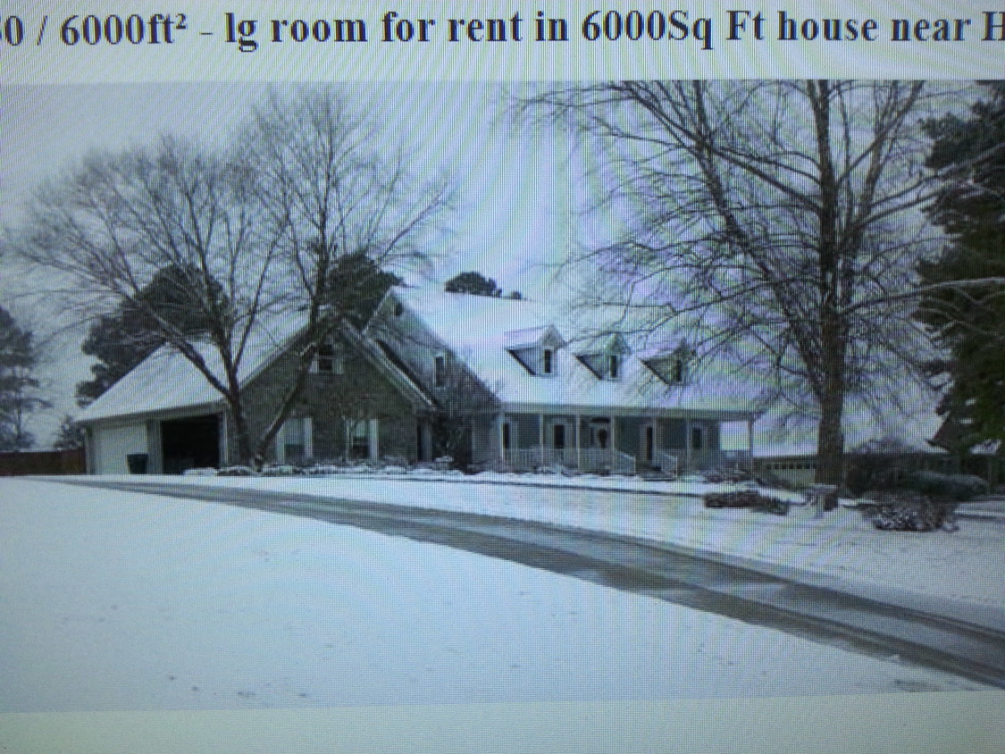 Primary Photo - 3045 Westover Dr