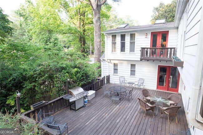 Foto del edificio - 776 Valley Brook Rd